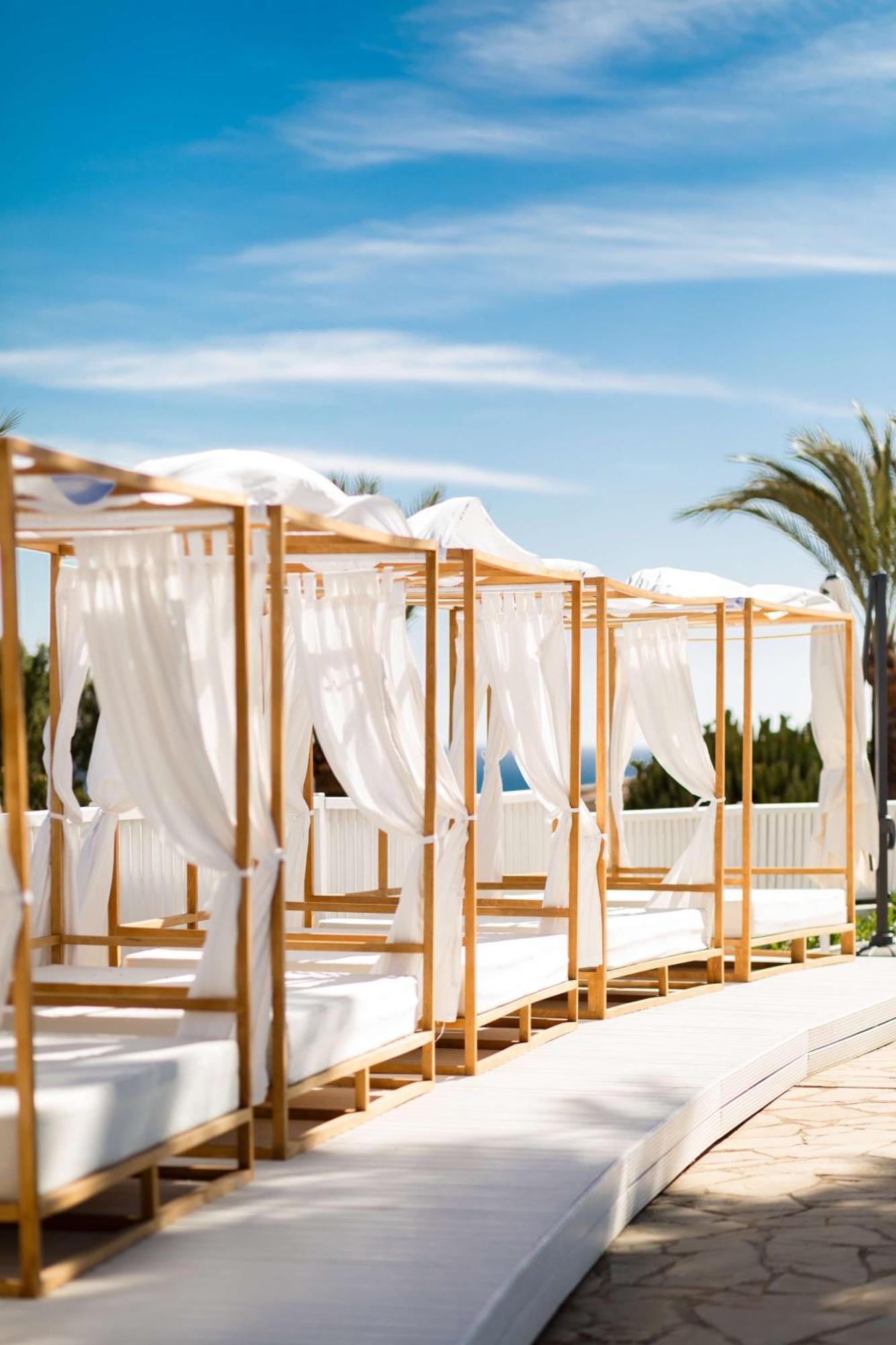 Hilton Mallorca Galatzo Peguera Exterior foto Cabanas at Nikki Beach Club, Porto Cervo, Sardinia